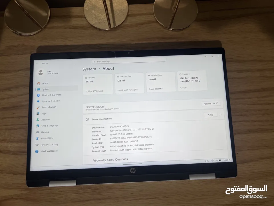 لابتوب يتحول الى تابلت ذات شاشة تعمل باللمس