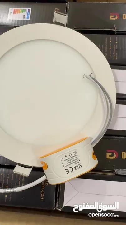 اضاءة مقاس 6 انچ عدد 41 حبة لون ابيض  بحالة ممتازة