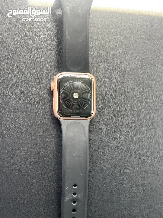 ساعه ابل SE 40MM بطارية 100% Apple watch SE
