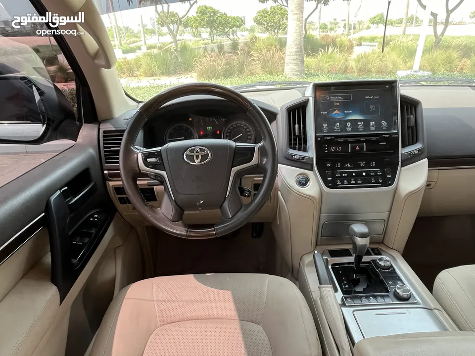 2020 GXR LAND CRUISER FULL V8