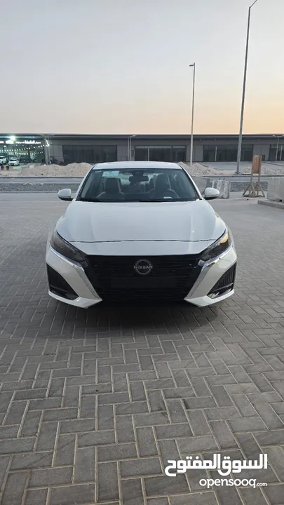 Nissan Altima 2024 White 0 KM