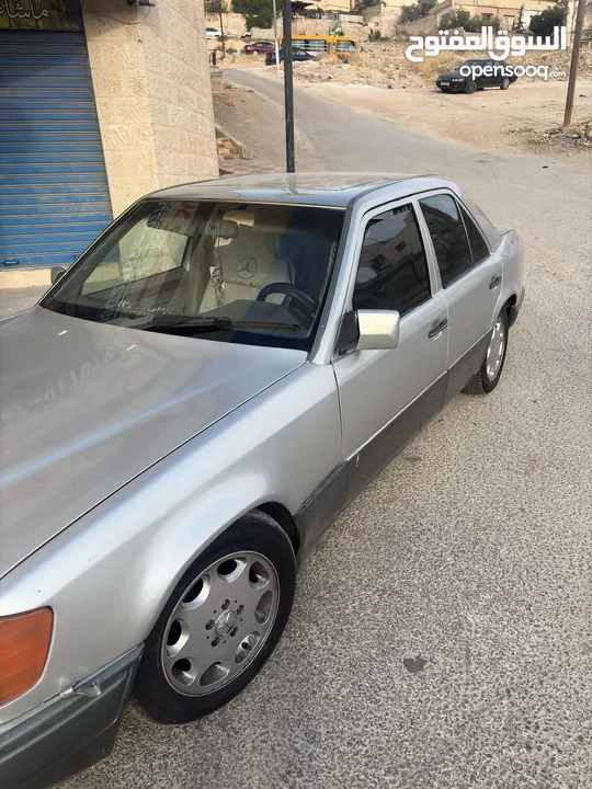 ميرسيدس بطه W124 E200 بحالة ممتازه ماتور قرش ونص