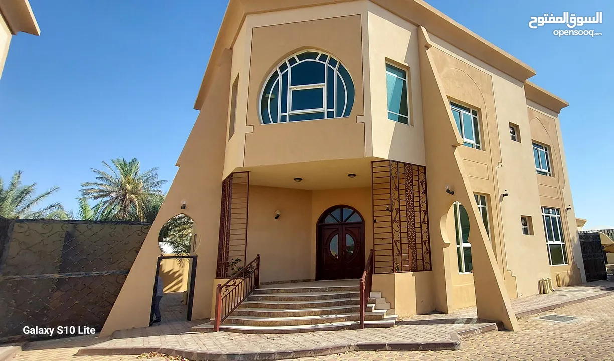 فيلا للايجار السنوي /الصاروج/ villa 4 rent sarooj (one of a kind)