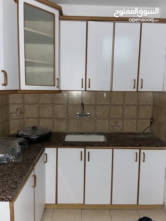 بيت لسكن مفروش كامل في جميع الخدمات في رام الله التحتى ويبعد خمس دقائق مشي حتى رام الله البلد