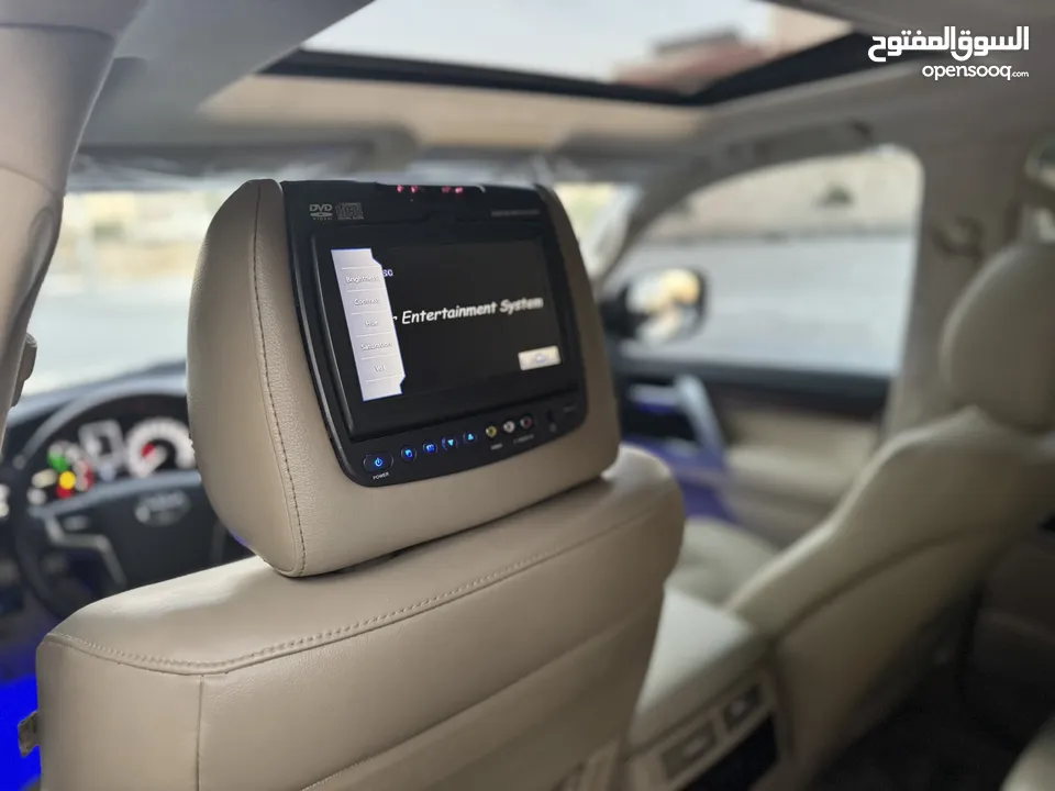 Toyota Land Cruiser 2016 Gx-r 5700CC V8 بحالة الوكالة الفحص: 7 جيد بدون ملاحظات