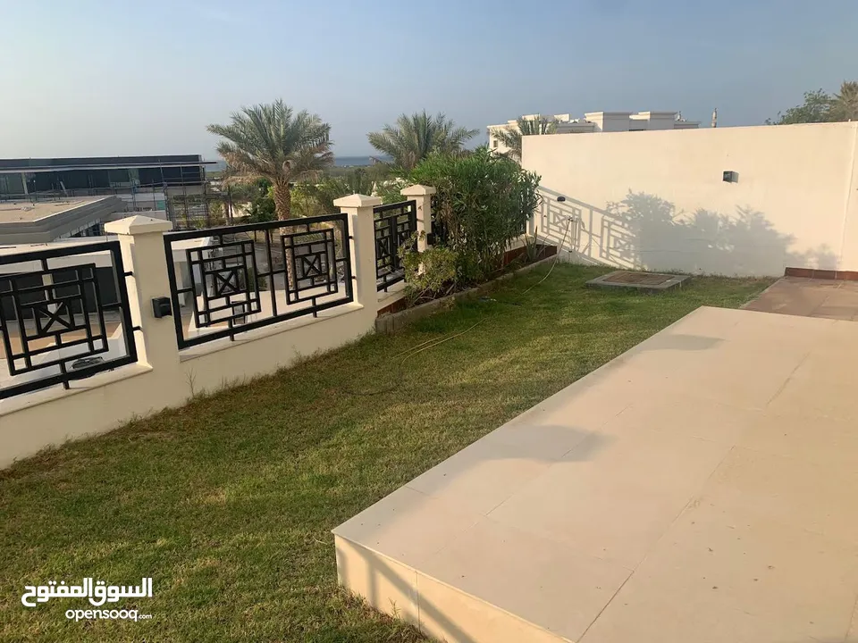 Top luxury 4BHK villa for rent in Madinat Al Ilam