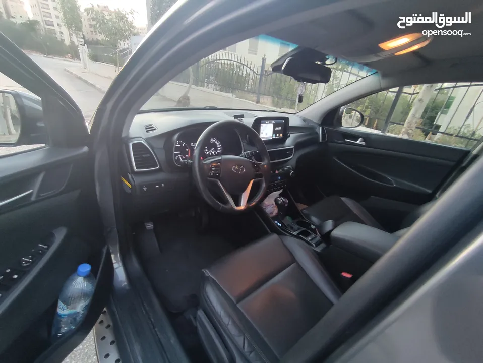 هونداي توسان 2020ترخيص2019 فل ماعدا الفتحة للبيع بسعر مغري ع الكاش عداد اصلي 80000كم فقط