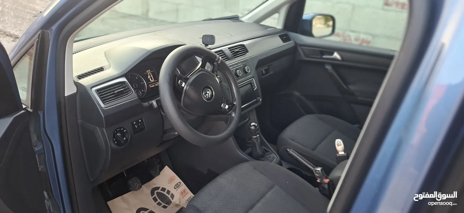 كادي موديل 2018 ماتور 2000ديزل -ركاب 6+1-ماشي 115الف كليو -غيارعادي فحص نظيف صلاة النبي