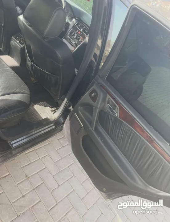 مرسيدس W210