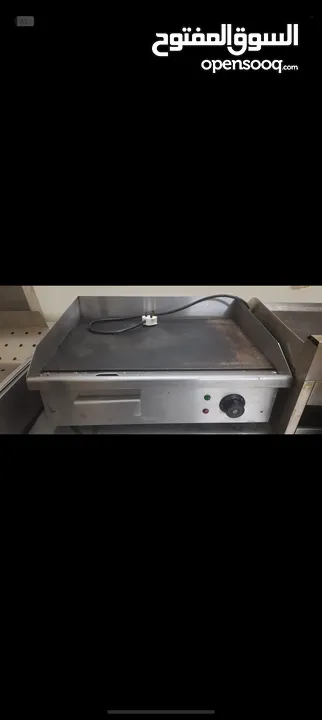 ادوات مطبخ متنوعه ميكروسف و قلايه و شوايه