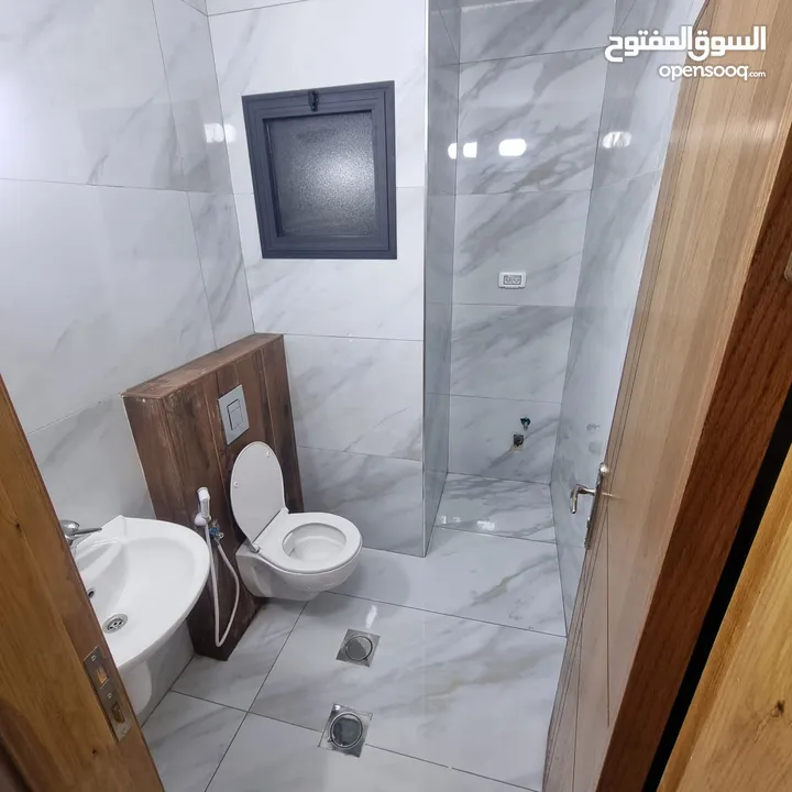 شقة 150 متر للبيع تشطيب سوبر مقابل ديوان الموظفين