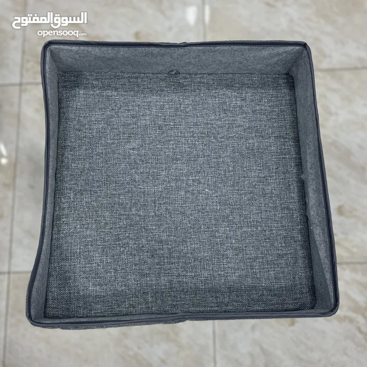 بيوت مع خداشات للقطط