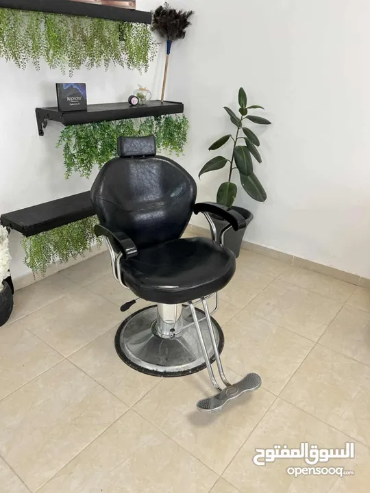 كرسي مكياج ومراي صالون للبيع بسعر مغري