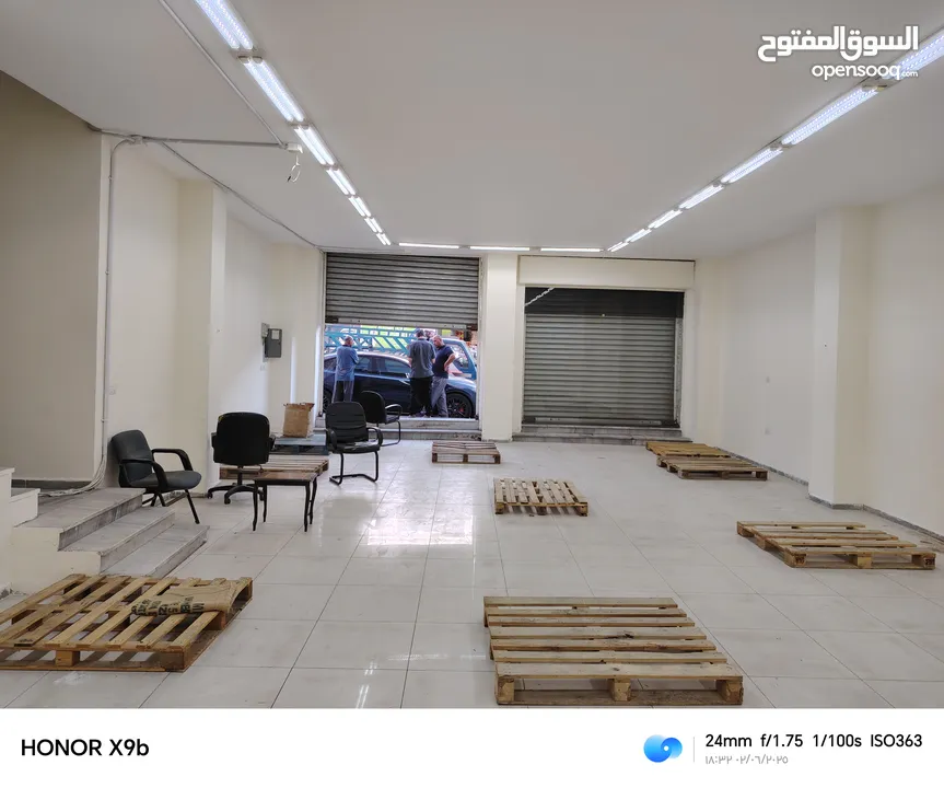 فرصة تأجير 4 معارض تجارية على شارع اليرموك