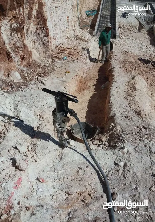 كمبريسة حفر تأجير كمبرسات ابو عبدالله للحفريات حفر جورانجاصه جميع الاعماق كافه أعمال الحفريات