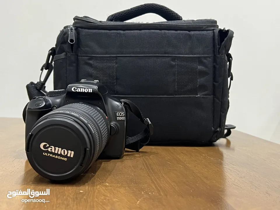 بيع Canon EOS 1100D مع canon zoom lens EF 75-300mm مع شنطة.