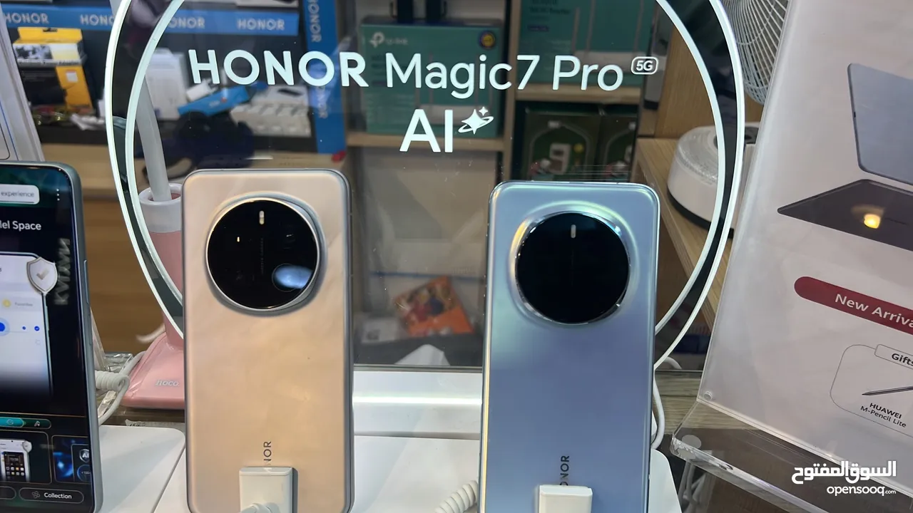 Honor Magic 7 pro 12/512 gb brand new with smart watch blue tooth buds gift box