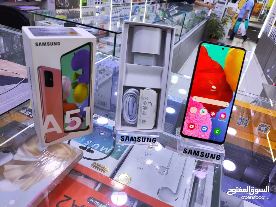 حبه وكالة Samsung A51 جيجا 128 رام 16 معه الكرتونه واغراضو متوفر توصيل