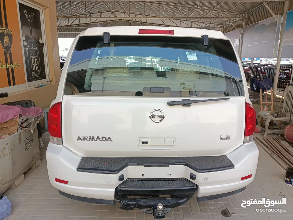 Nissan Armada 2011 model GCC full option