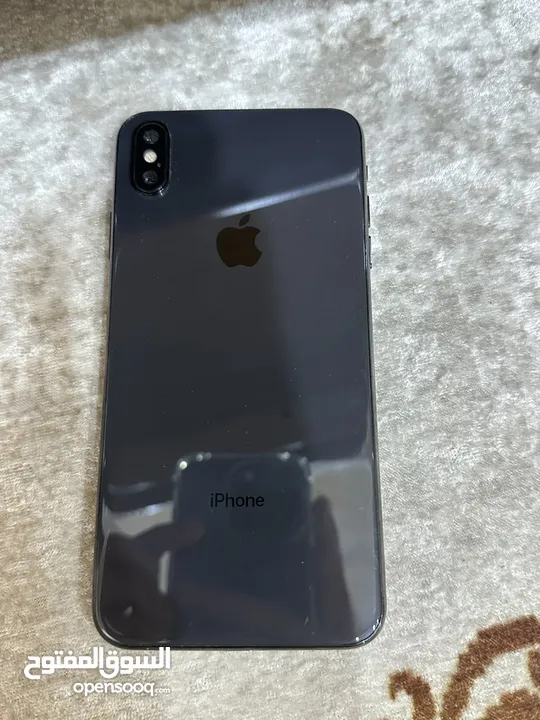 ايفون xs max ذاكرة 256 جيجا لون اسود بسعرر مميز