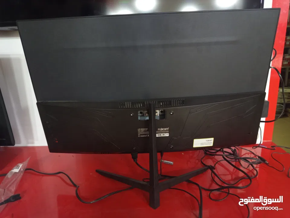 شاشه منحنيه