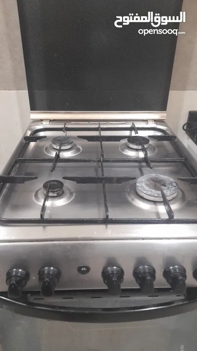 gas stove with 4 burners