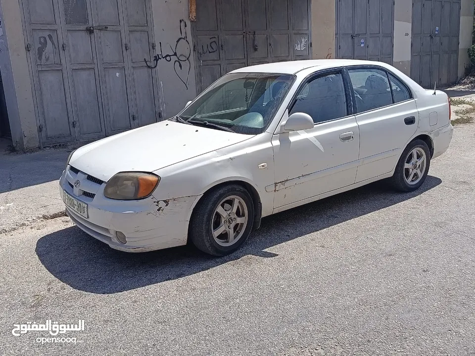هيونداي غيرنا 2004