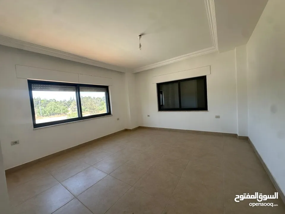 Villa for sale in Airport Road ( Property 42870 )-174804488