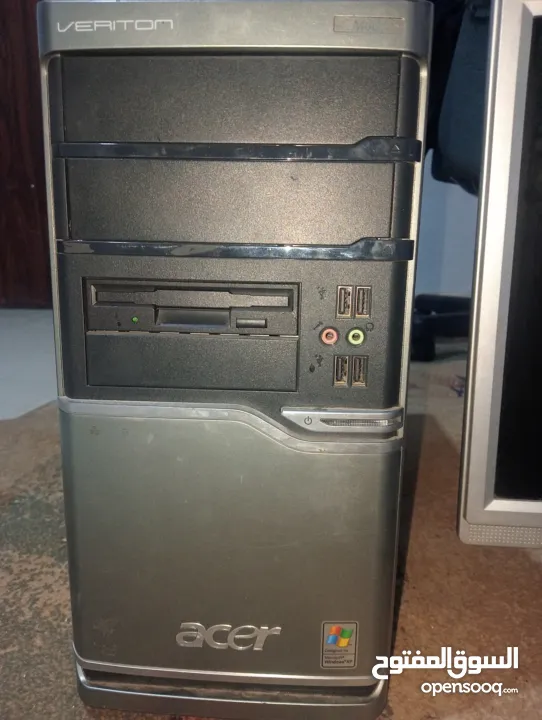 موجود جهاز كمبيوتر مكتبي مع شاشه و بلاي ستيشن 3 مهكره مع ايتين وجهاز كمبيوتر مع شاشه توصيل مجاني