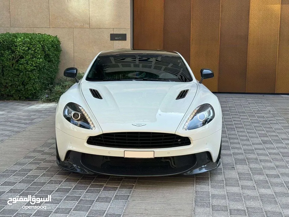 2018 Aston Martin Vanquish S