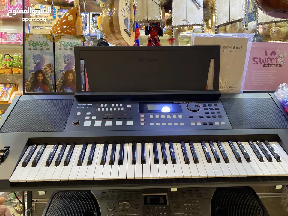 اورغ Roland شرقي غربي