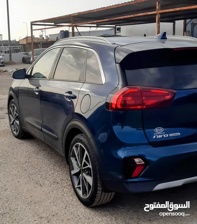 كيا نيرو تورنج بدفعة 2000دينار