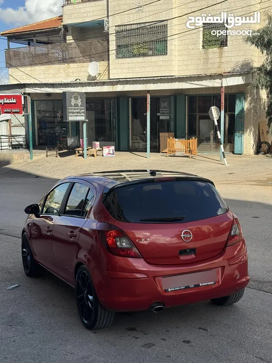 اوبل كورسا توماتيك