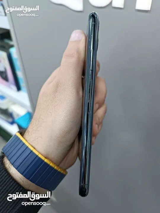 IPHONE 11 PRO MAX ( 256GB ) //// ايفون 11 برو ماكس ذاكرة 256 مستعمل وكاله