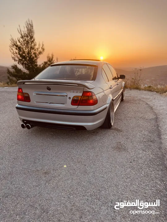 BMW  E46  325i  موديل  2001