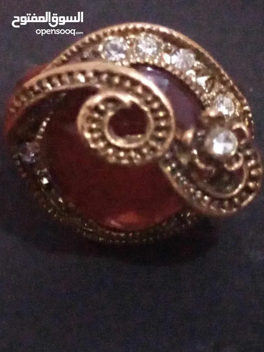 خاتم برونز حجر جاد عمره 170 عام لعشاق التميز والرقي