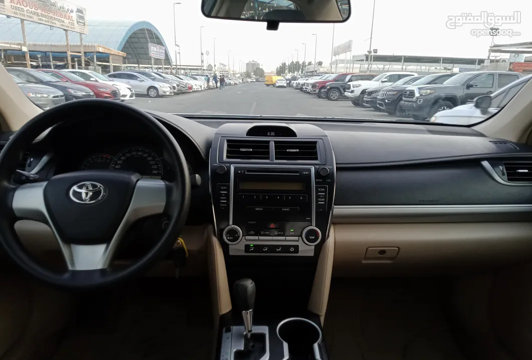 Toyota Camry GL V4 2.5L Model 2014