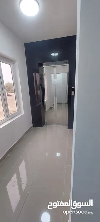 شقق سكني تجاري في العذيبة 18 نوفمبر_Residential and commercial flats in Azaiba, November 18.