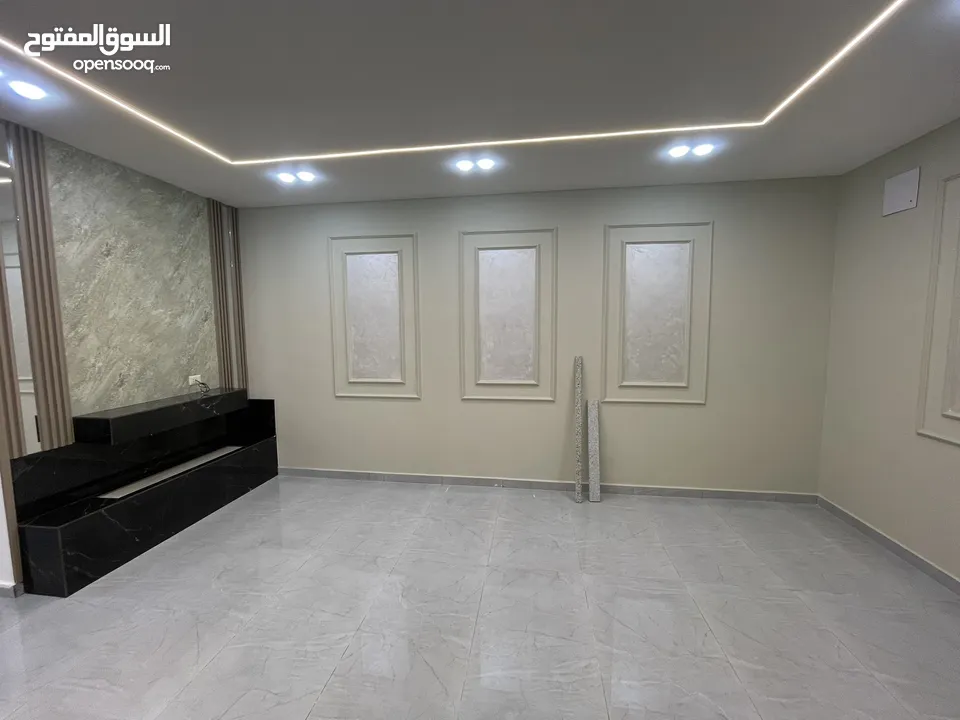 اربد الراهبات شقة جديدة فاخرة فارغة للايجار مساحة 155م بالقرب من سوبر ماركت mk للطلاب طالبات فقط