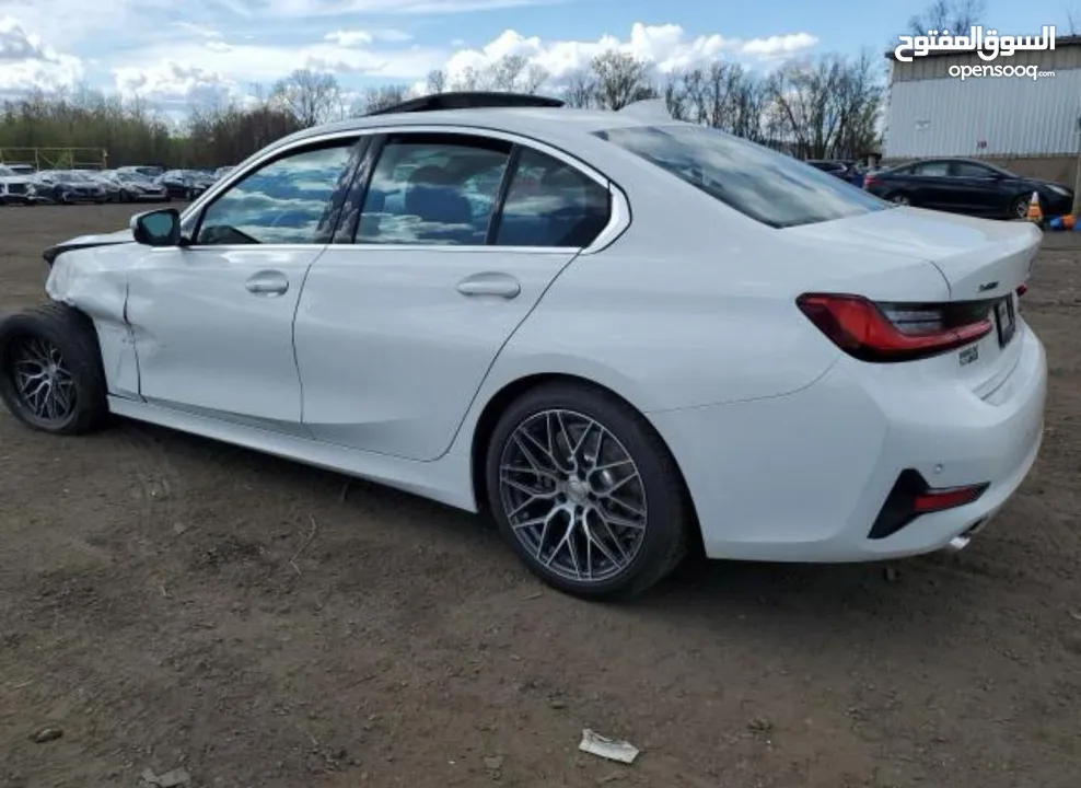 BMW 330 بي ام