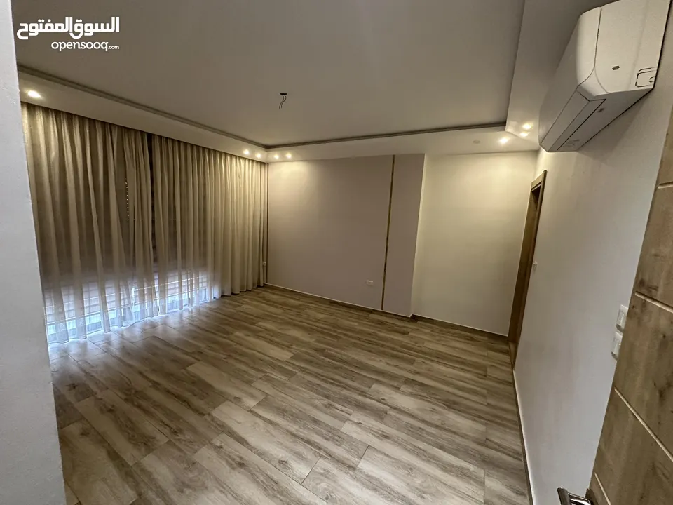 شقة فاخرة للبيع الظهير