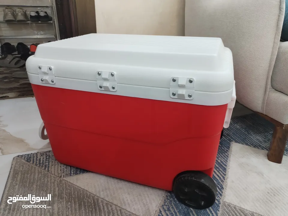 صندوق تبريد 50 لتر مع عجل