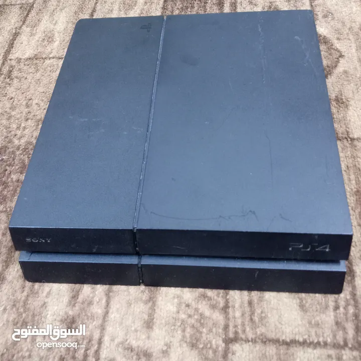 جهاز PS4 FAT 2 و PS2 SCPH-90006  والجهاز قابل للتفاوض