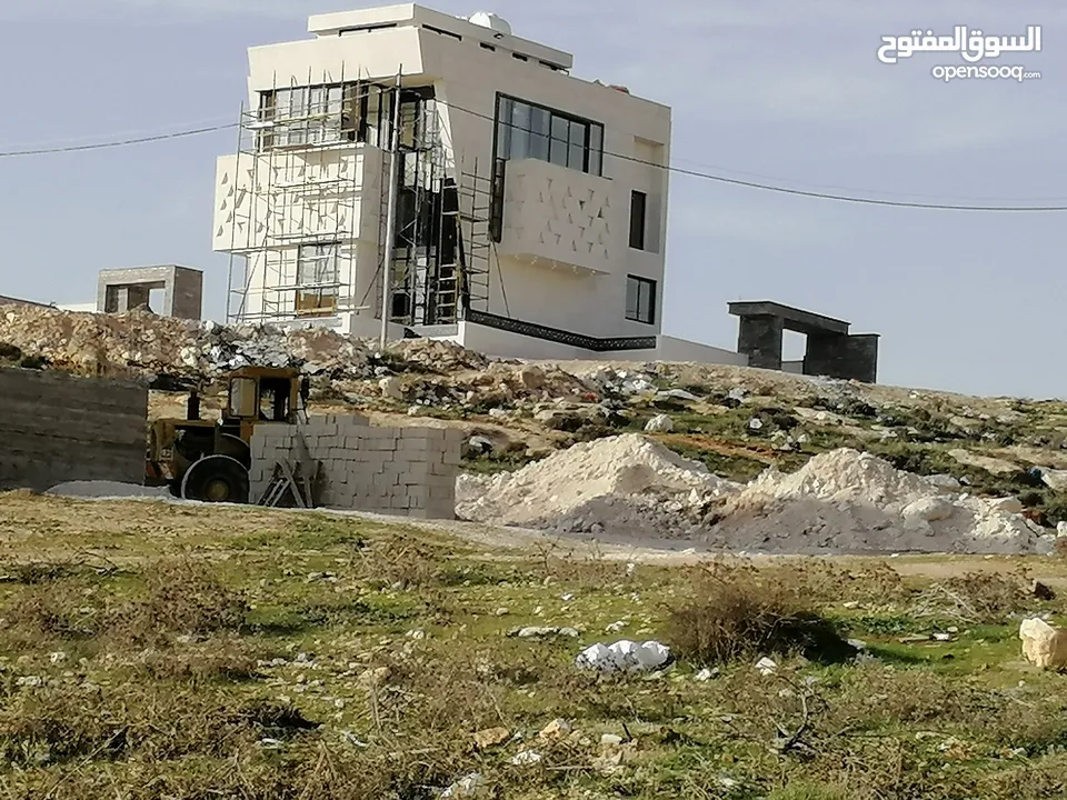 قطعة أرض للبيع خلف نادي الجواد العربي شارع المطار