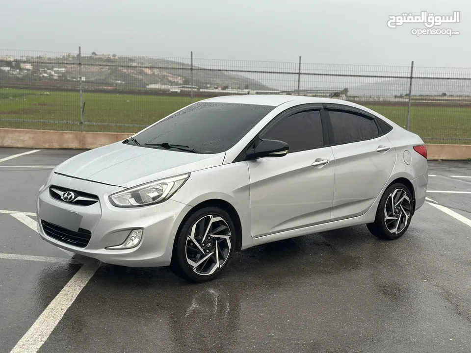هونداي اكسنت بنزين 2016