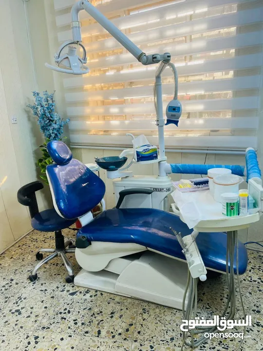 عيادة أسنان اجهزة + مواد للبيع بسعر مناسب جدا بدون مكان