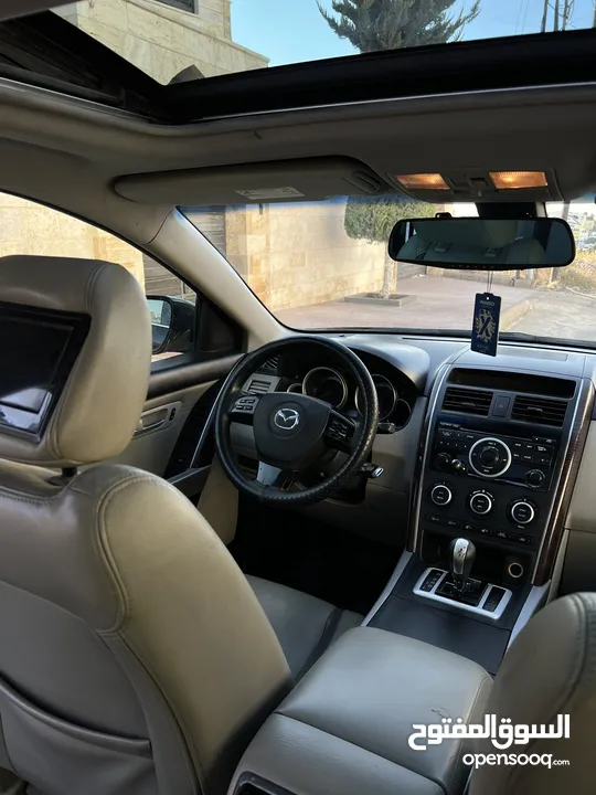 مازدا cx9 بحالة ممتازه بسعر مغري و للبيع المستعجل