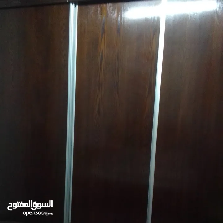 غرفة نوم للبيع بداعي السفر تفصيل خشب زان