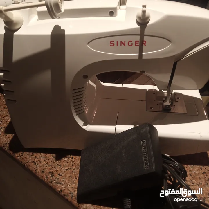 ماكينة خياطة singer