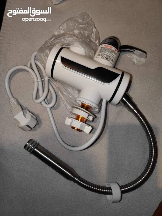 لاداعي لانتظار لوصول الماء الساخن   وفِّر الماء والكهرباء مع حنفية تسخين الماء الفوري